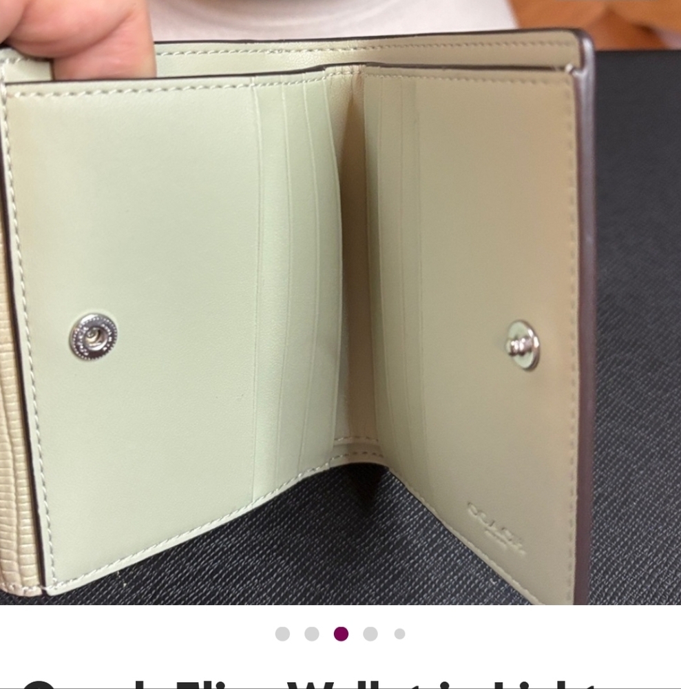 COACH- Eliza Wallet in Light Green Lizard Wallet NWT - Picture 3 of 9